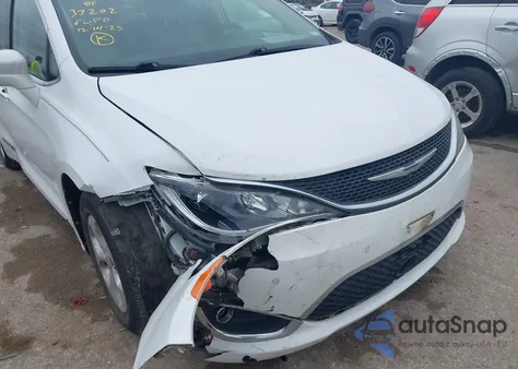 2017 Chrysler Pacifica Touring-L Plus from USA, damaged, VIN 2C4RC1EGXHR577520